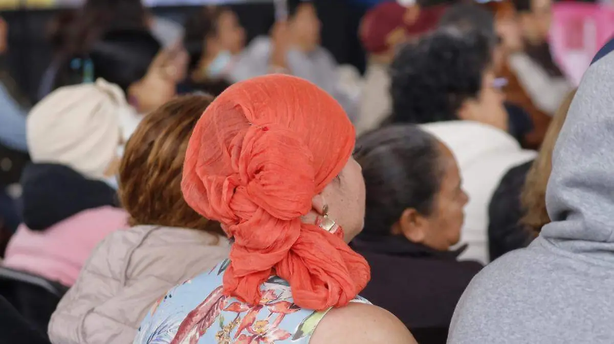 Entrega de apoyos a Mujeres con Cáncer (1)